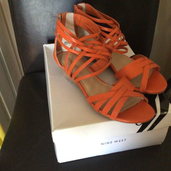Nine West Tangerine Strappy Gladiator Sandals | Size 8 - Picture 4 of 4